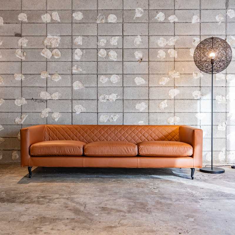 ブティック トリプルシーター ブラウンレザー Toes BLK｜moooi Japan