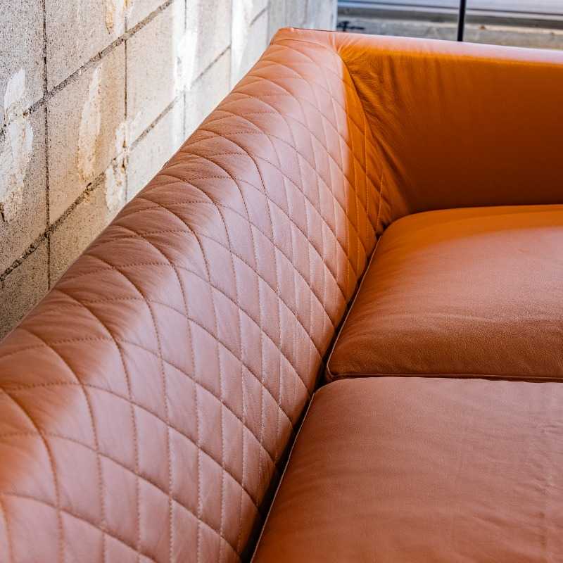 moooi マルセルワンダース ラグ カーペット 3畳相当 直接引取り ブティック トリプルシーター ブラウンレザー Toes BLK｜moooi Japan