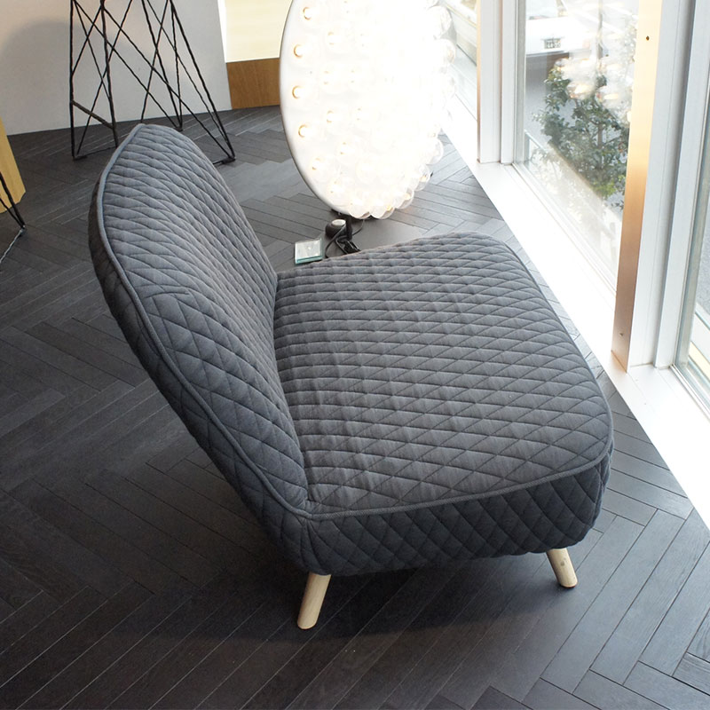 【国内在庫限り】カクテルチェア サミットユニ グラファイト/フレーム ホワイトウォッシュ ソファ